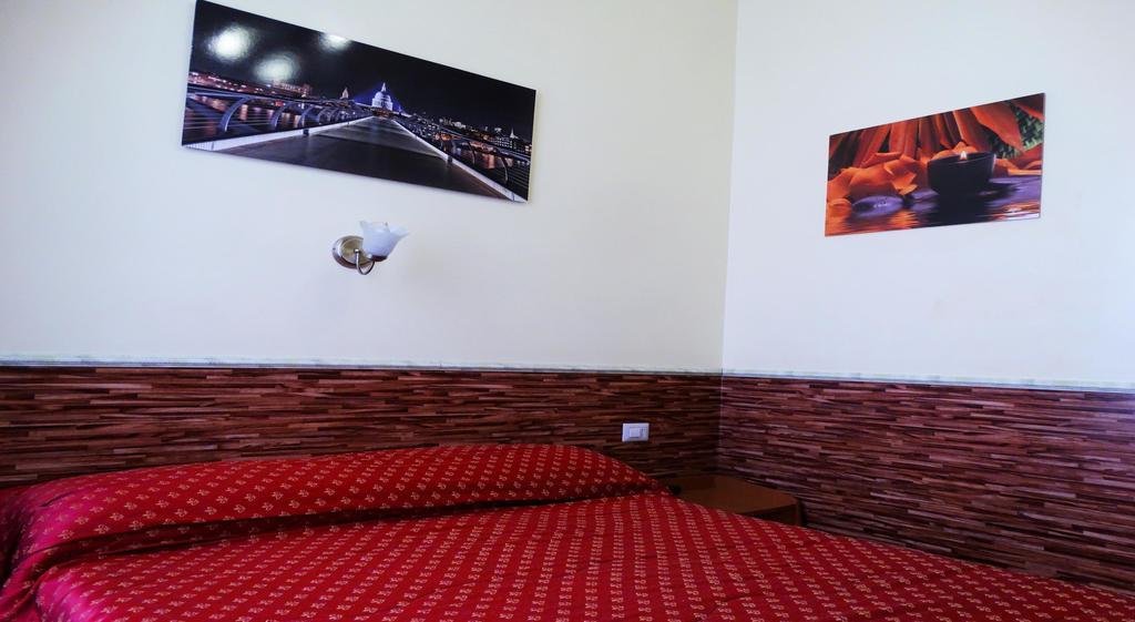 Cristina Rooms Рим Экстерьер фото